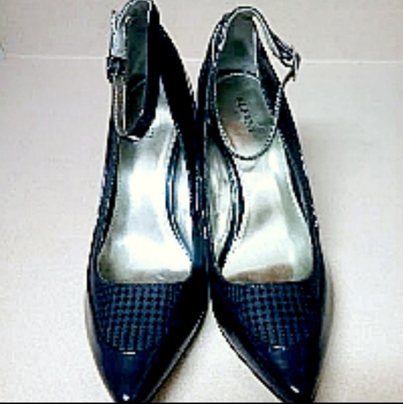 Alfani "Ainslee" Ankle Strap Heels Sz 8.5M - Picture 3 of 3